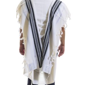 טלית צמר מהודרת – פסים שחורים וכסף