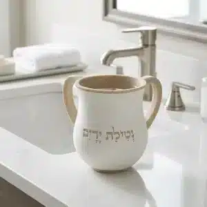 נטלה לנטילת ידיים מעוצבת – דגם פולימר קשיח ועמיד במיוחד במראה אבן וקרמיקה